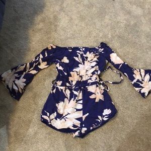 3/4 bell sleeve romper